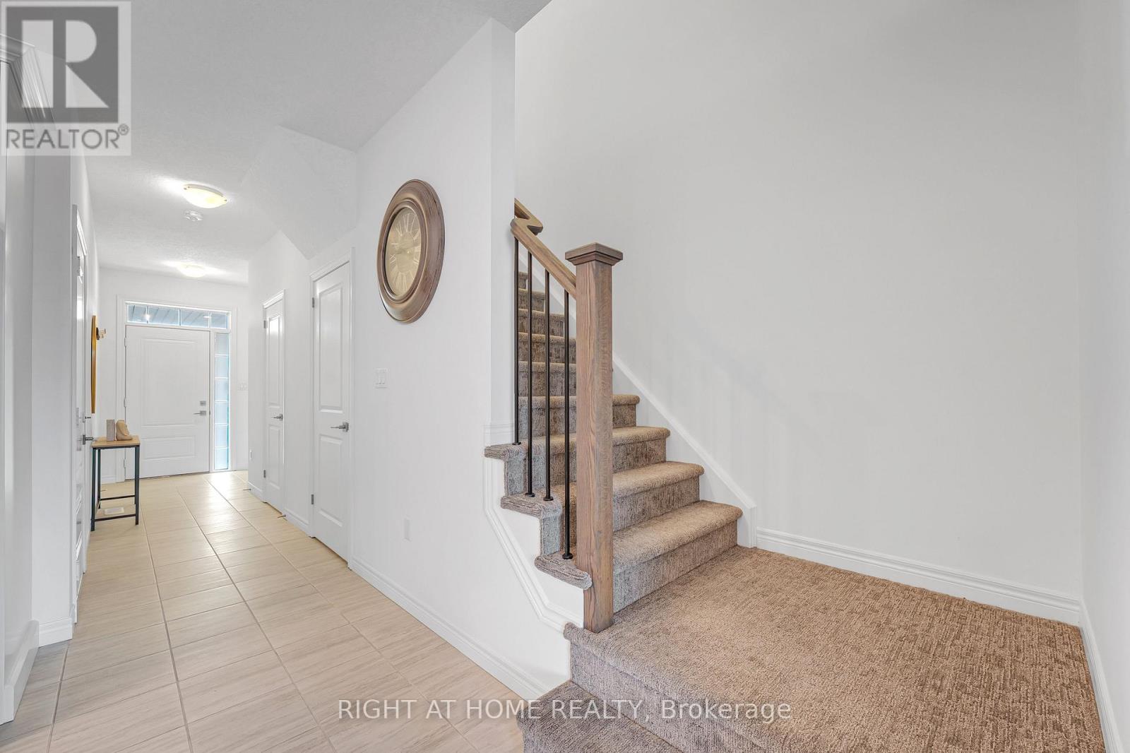 12 - 269 WATSON PARKWAY N