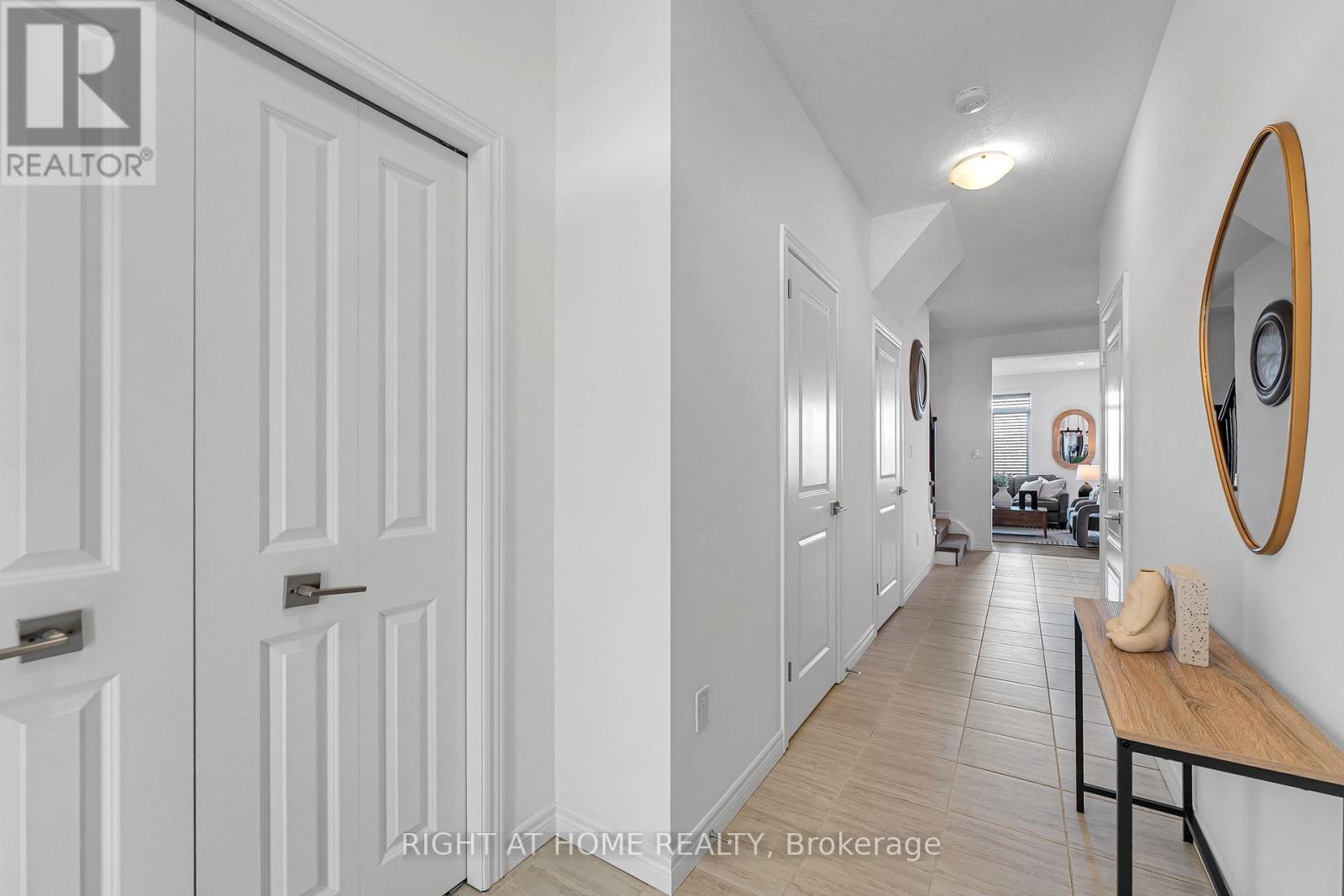 12 - 269 WATSON PARKWAY N