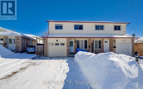 52 UXBRIDGE CRESCENT Kitchener ON N2E2P8