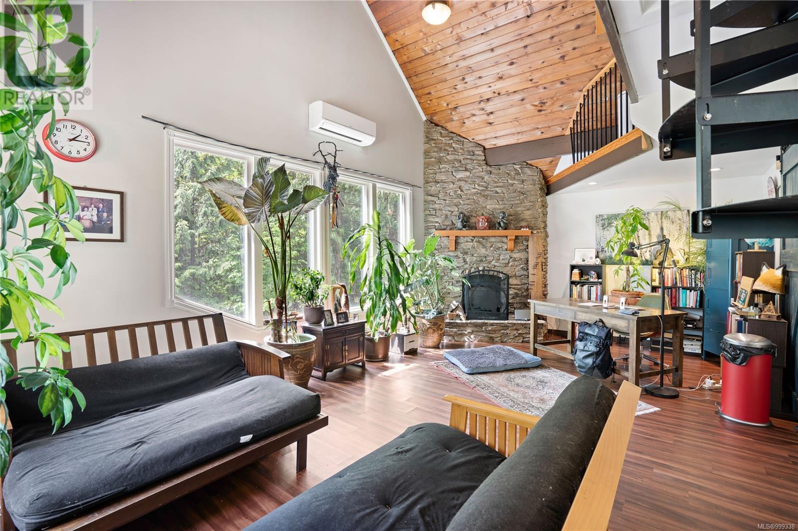 2455 Renfrew Rd