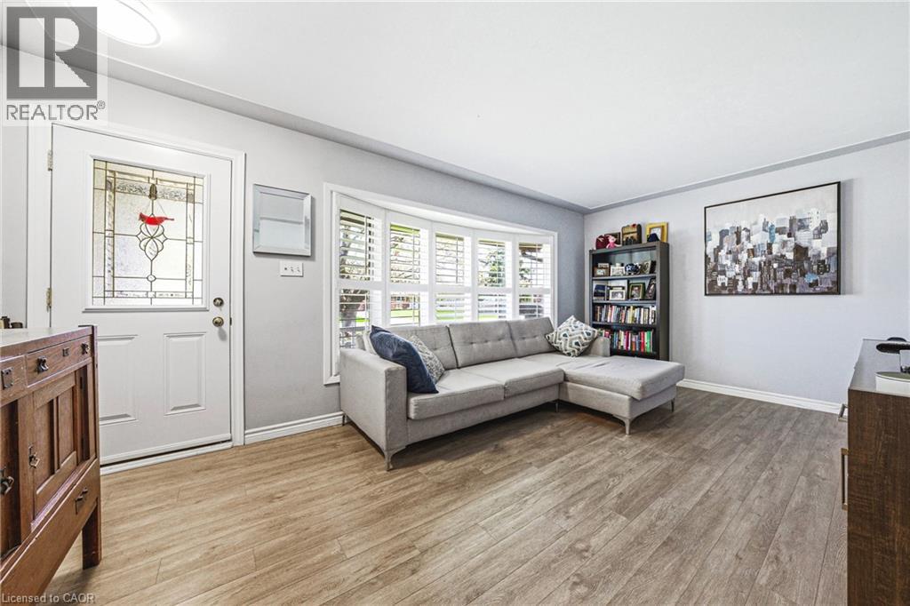 1338 ELEANOR Avenue