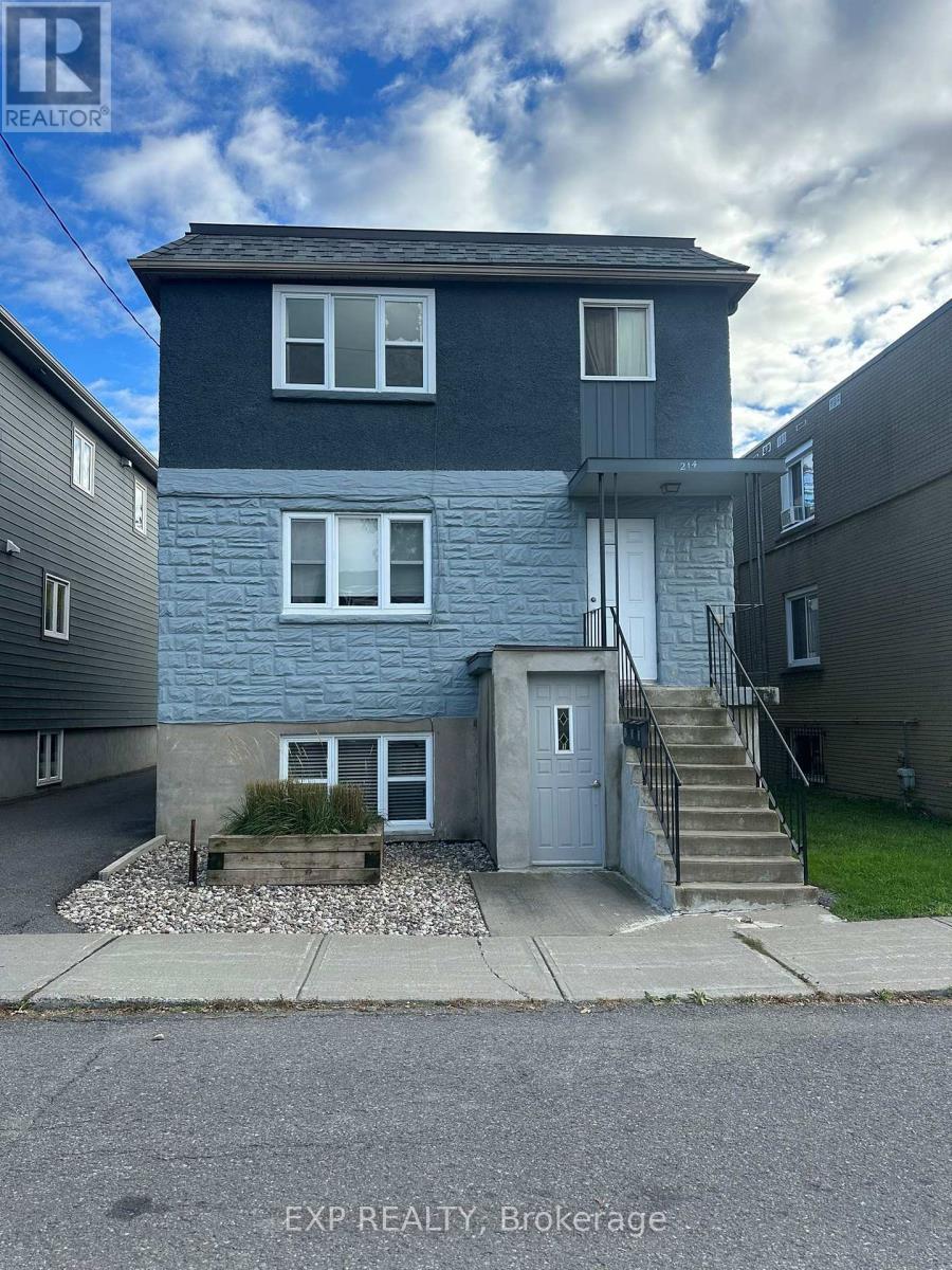 214 CARILLON STREET