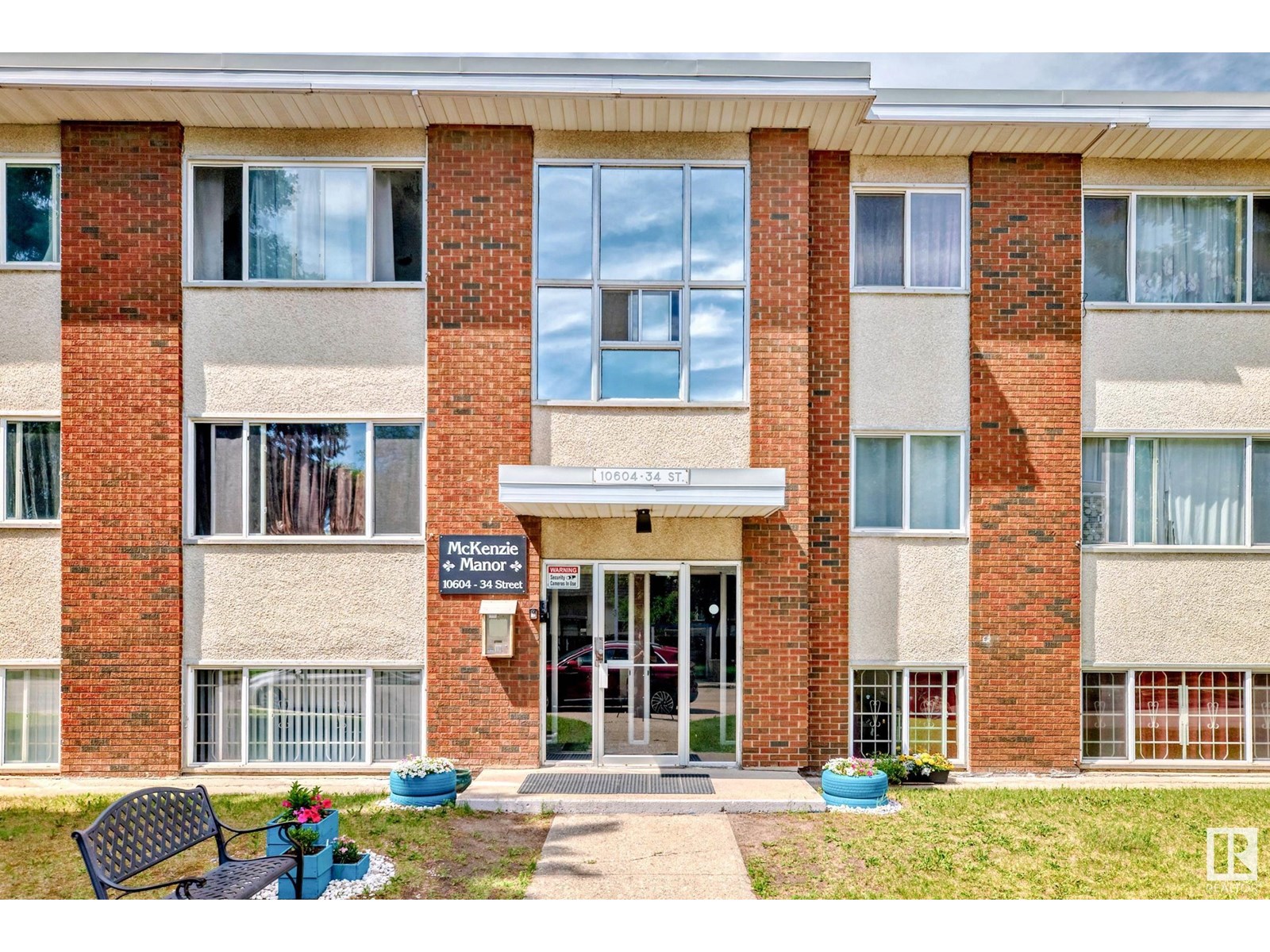 #202 10604 34 ST NW NW