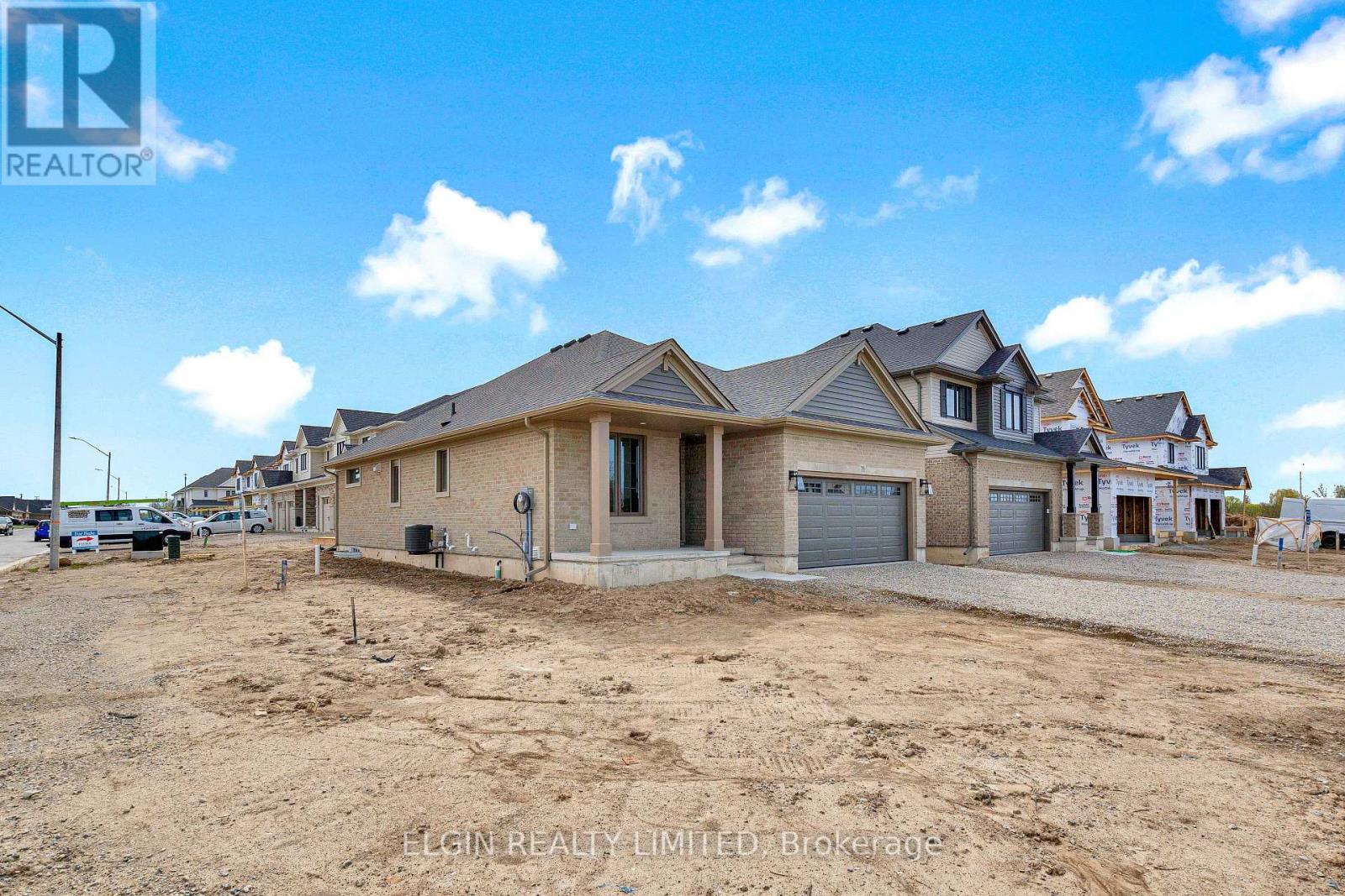 79 HEMLOCK CRESCENT