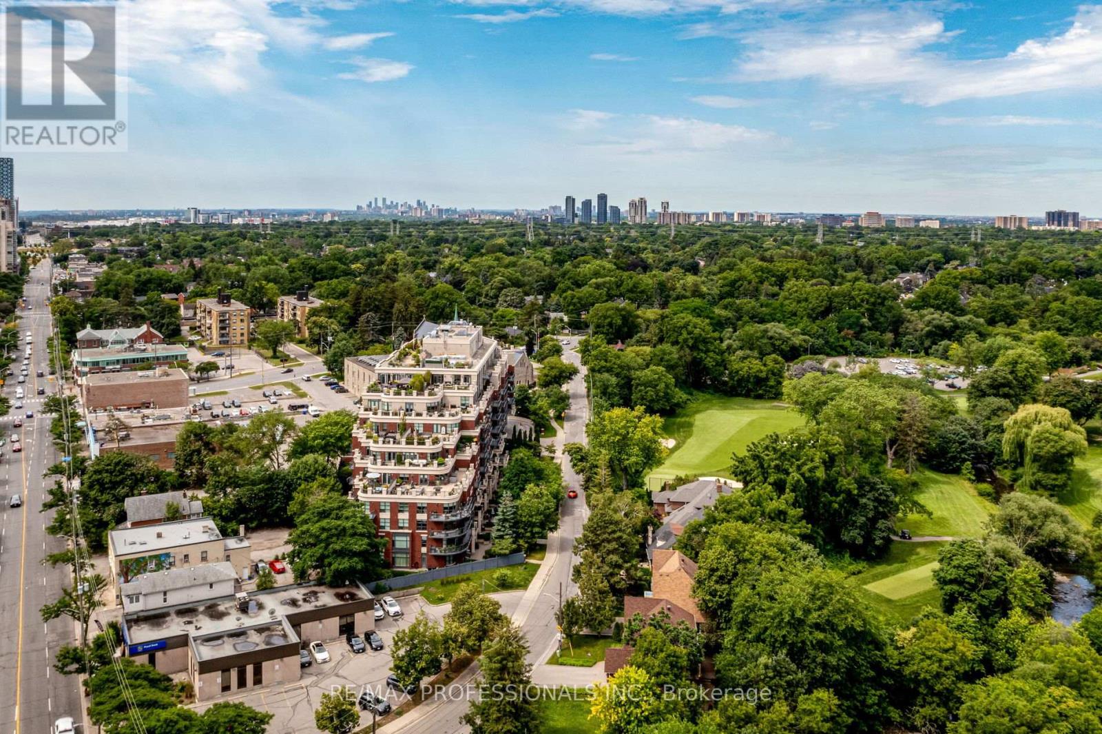 LPH7 - 9 BURNHAMTHORPE CRESCENT