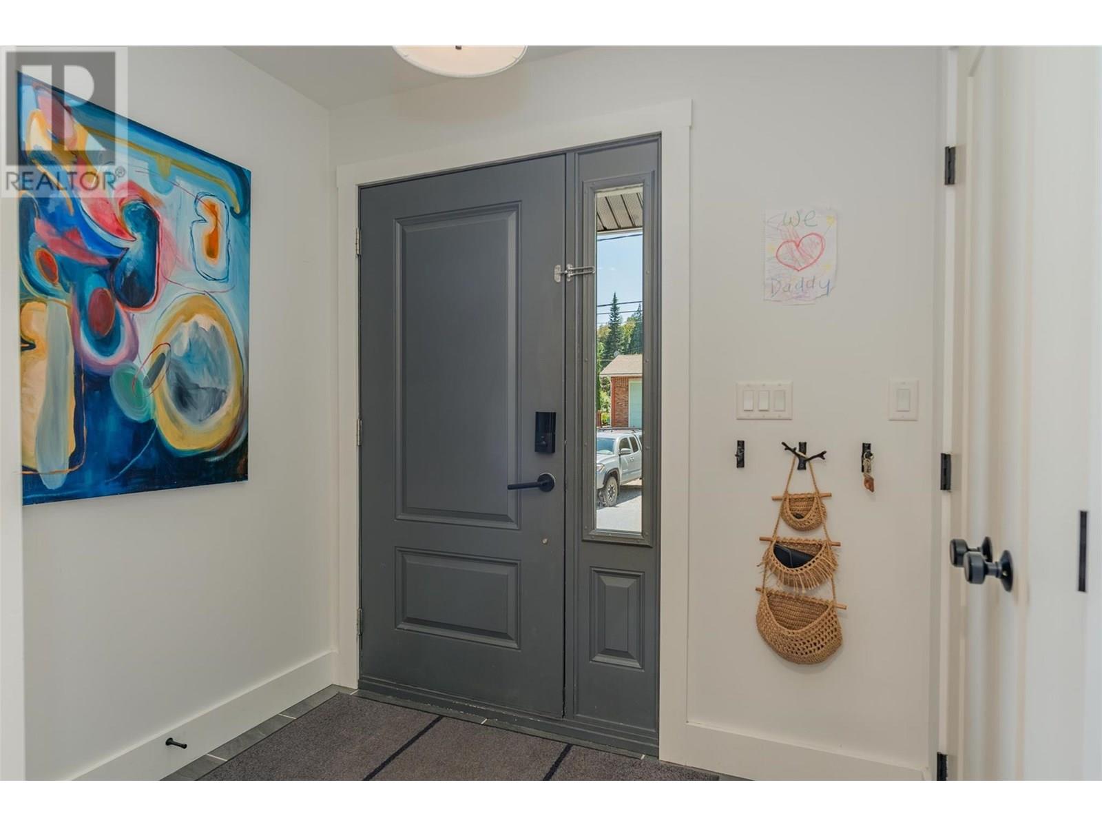 1606 THOMPSON Avenue Unit# A