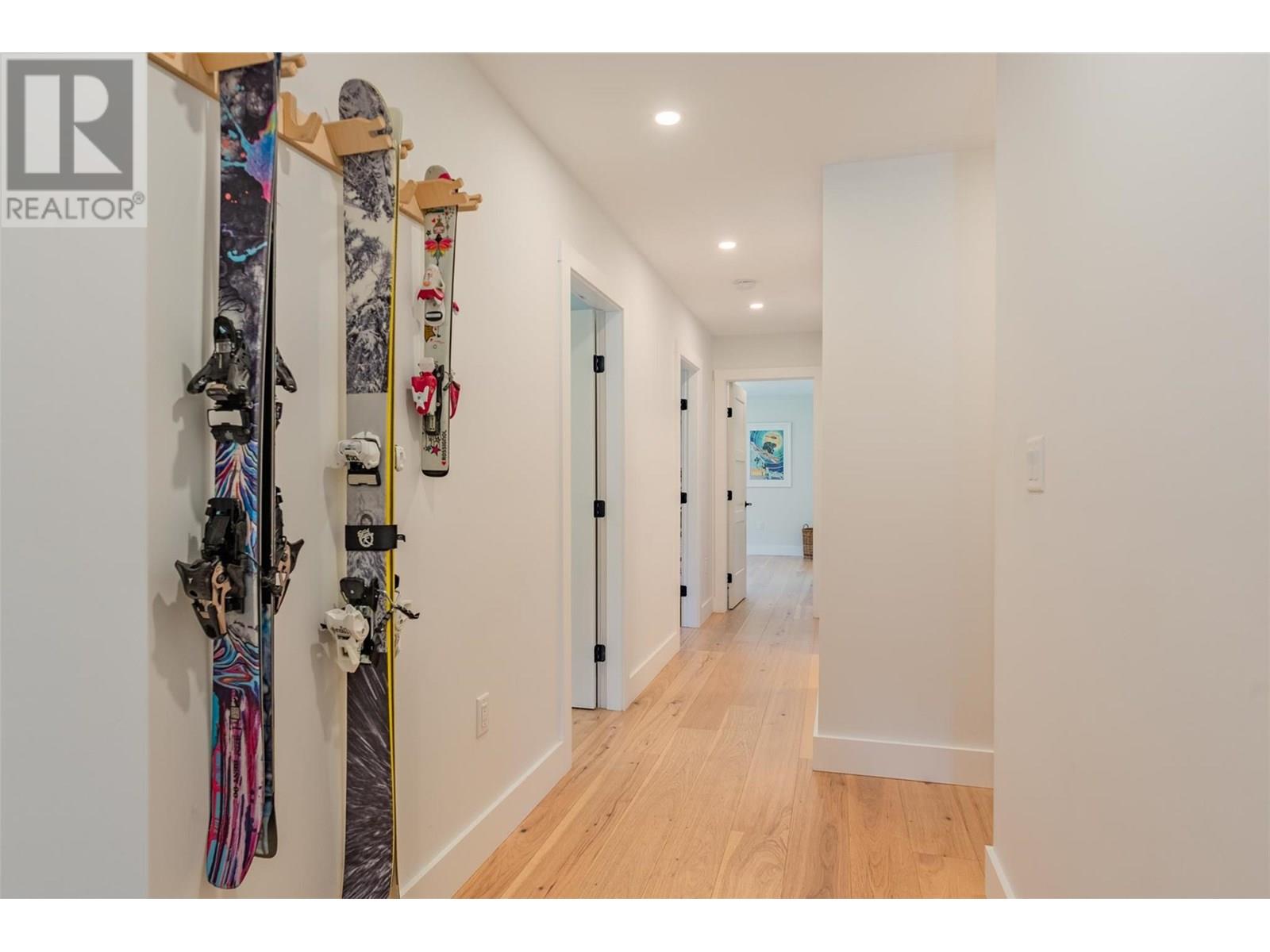 1606 THOMPSON Avenue Unit# A