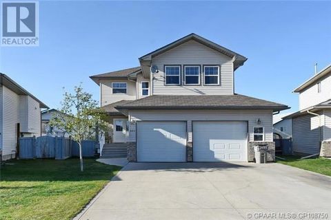 9214 128 Avenue Grande Prairie AB T8X1S3