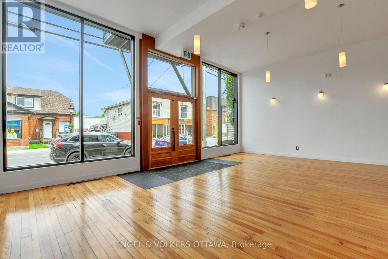 A - 739 PRINCIPALE STREET