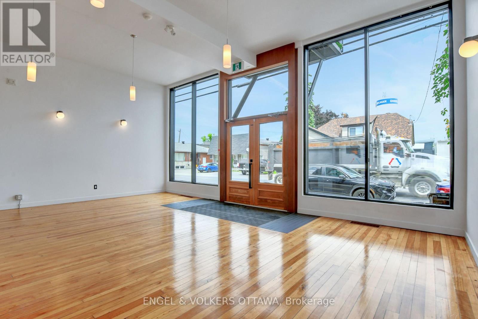 A - 739 PRINCIPALE STREET