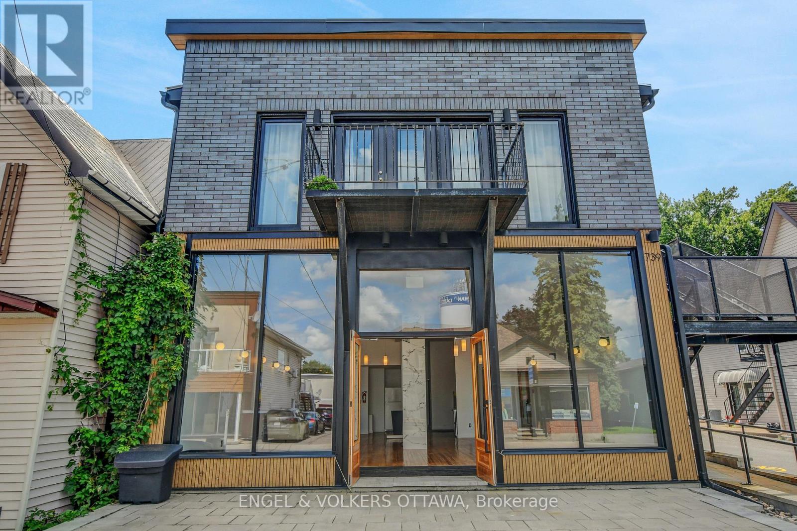 A - 739 PRINCIPALE STREET