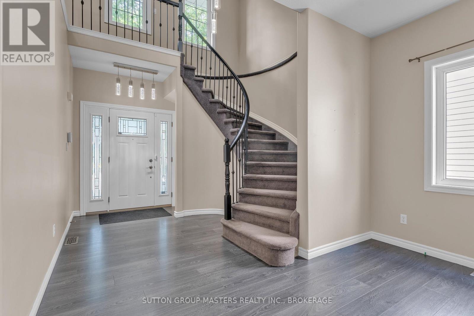 384 EMERALD STREET