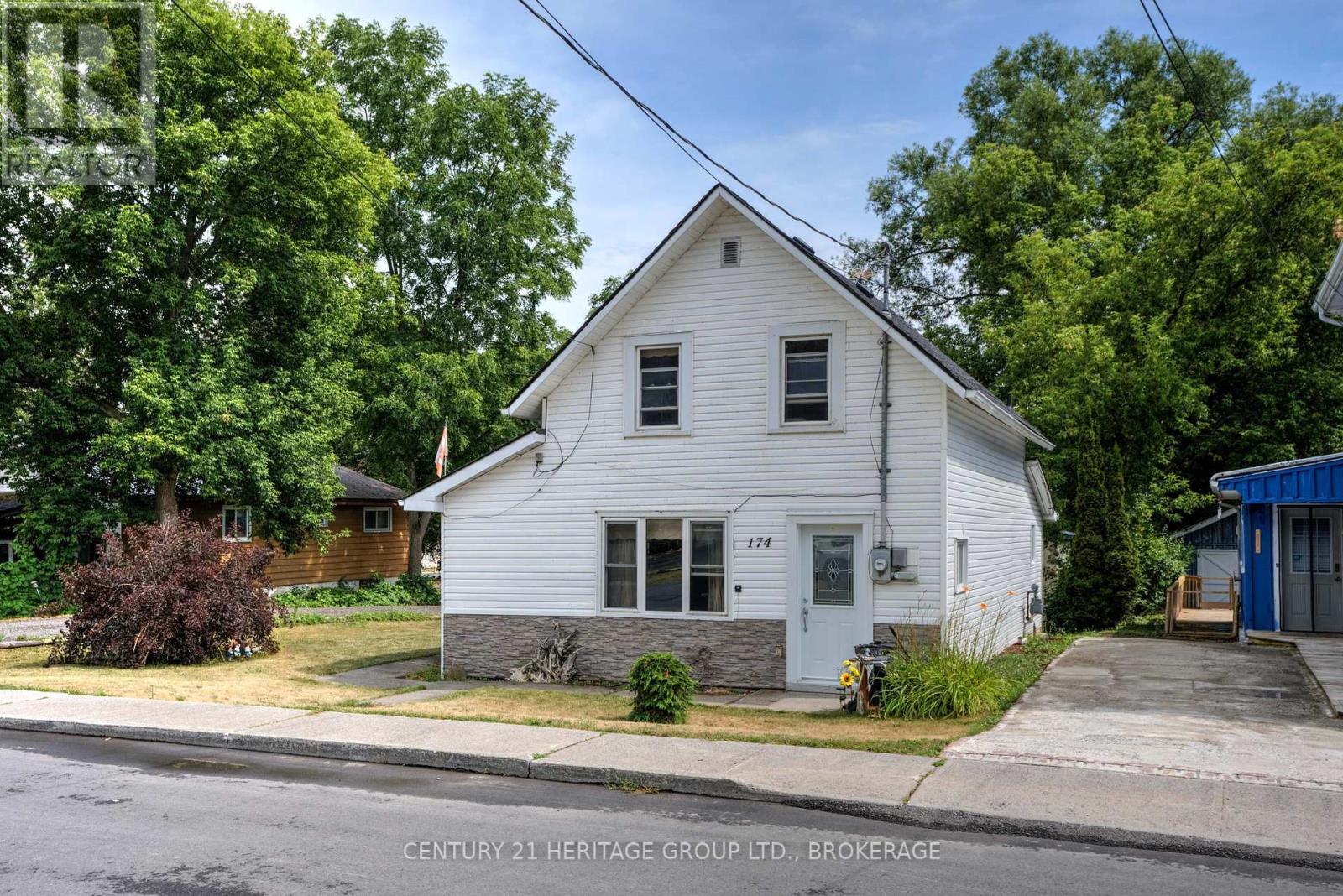 174 THOMAS STREET