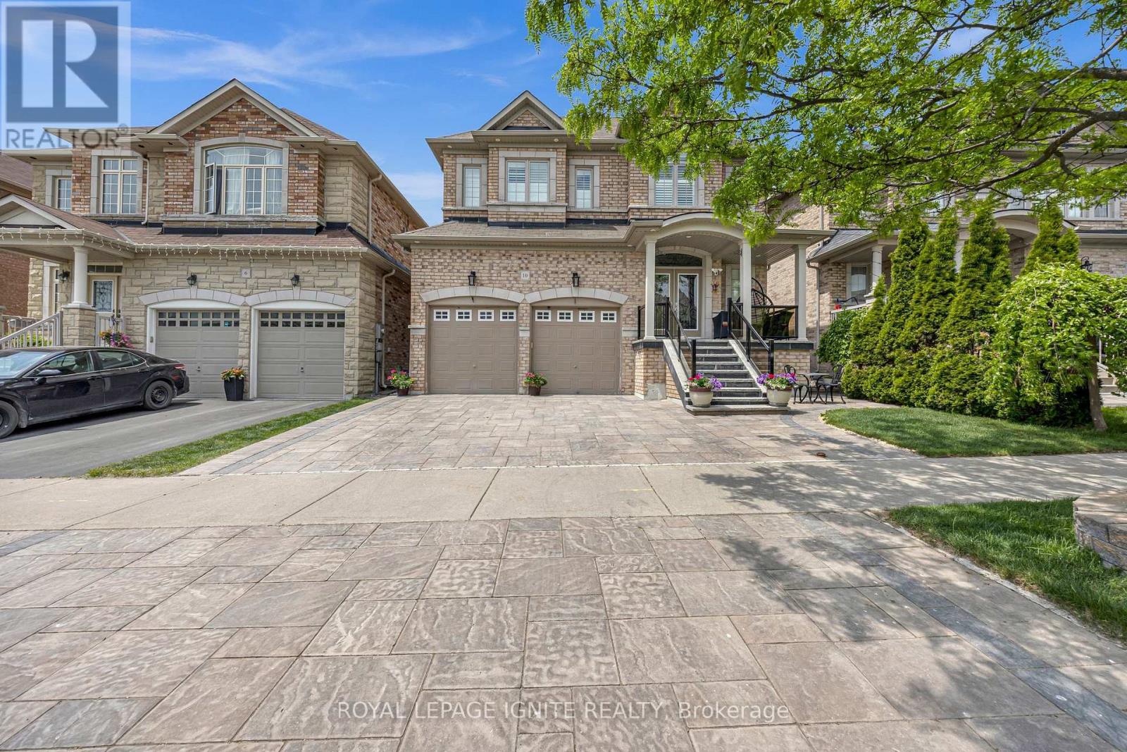 10 GREENFOREST GROVE
