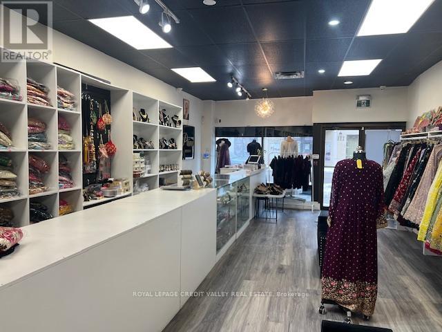 3 - 1 NELSON STREET W