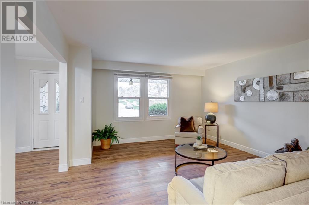 1252 LAKEVIEW Drive
