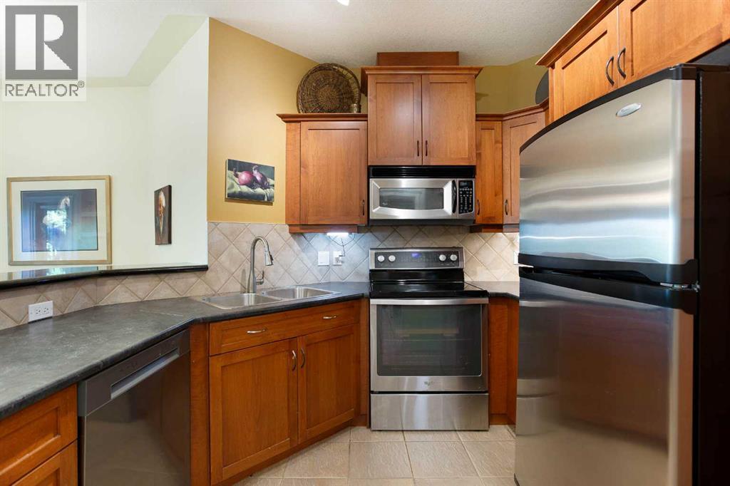 405, 10 Discovery Ridge Close SW