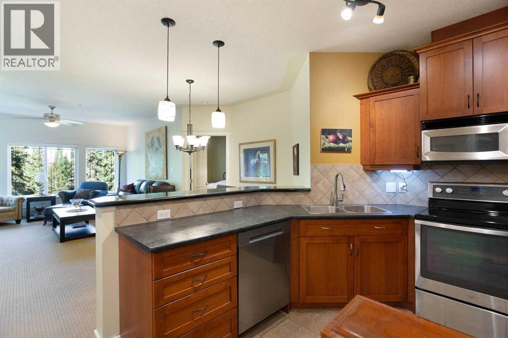 405, 10 Discovery Ridge Close SW