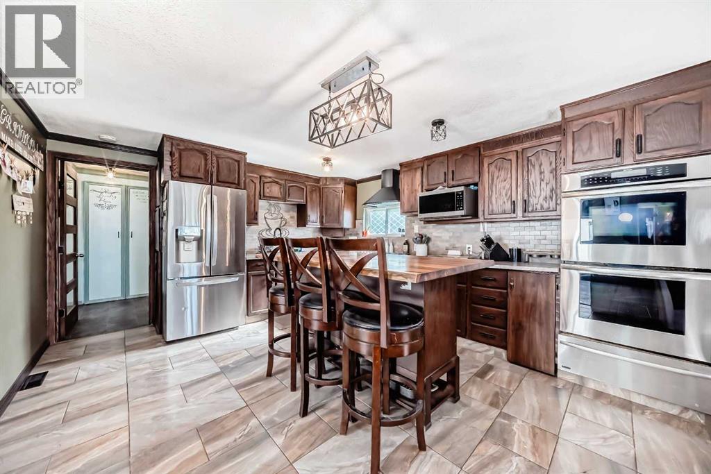 122, 6220 17 Avenue SE