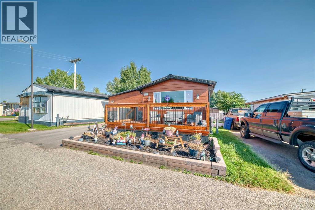 122, 6220 17 Avenue SE