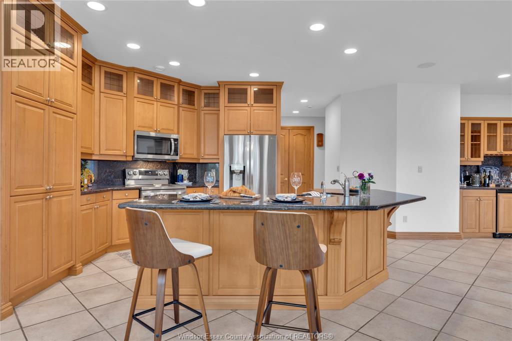 303 SHOREVIEW CIRCLE