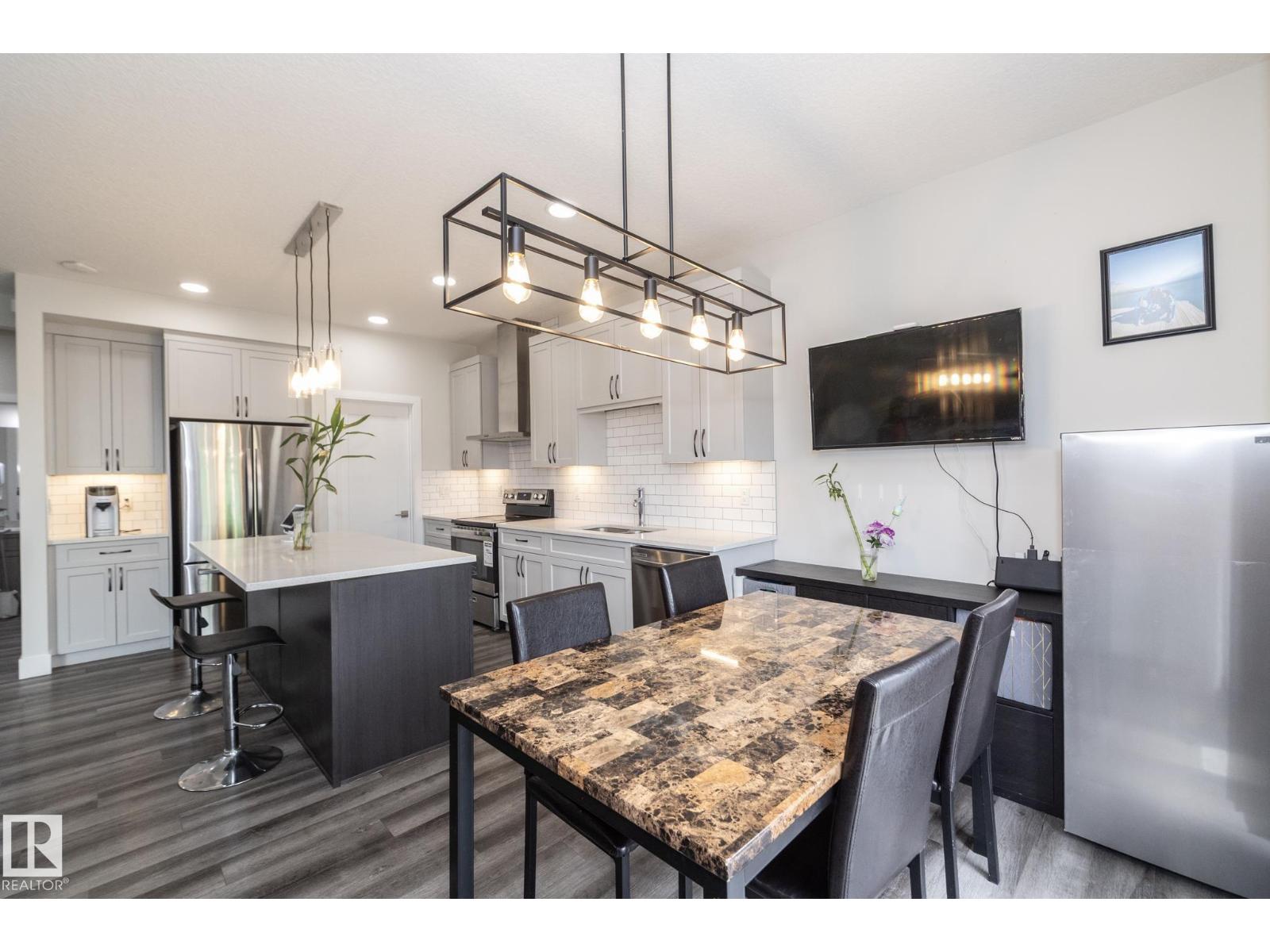 18123 89 ST NW