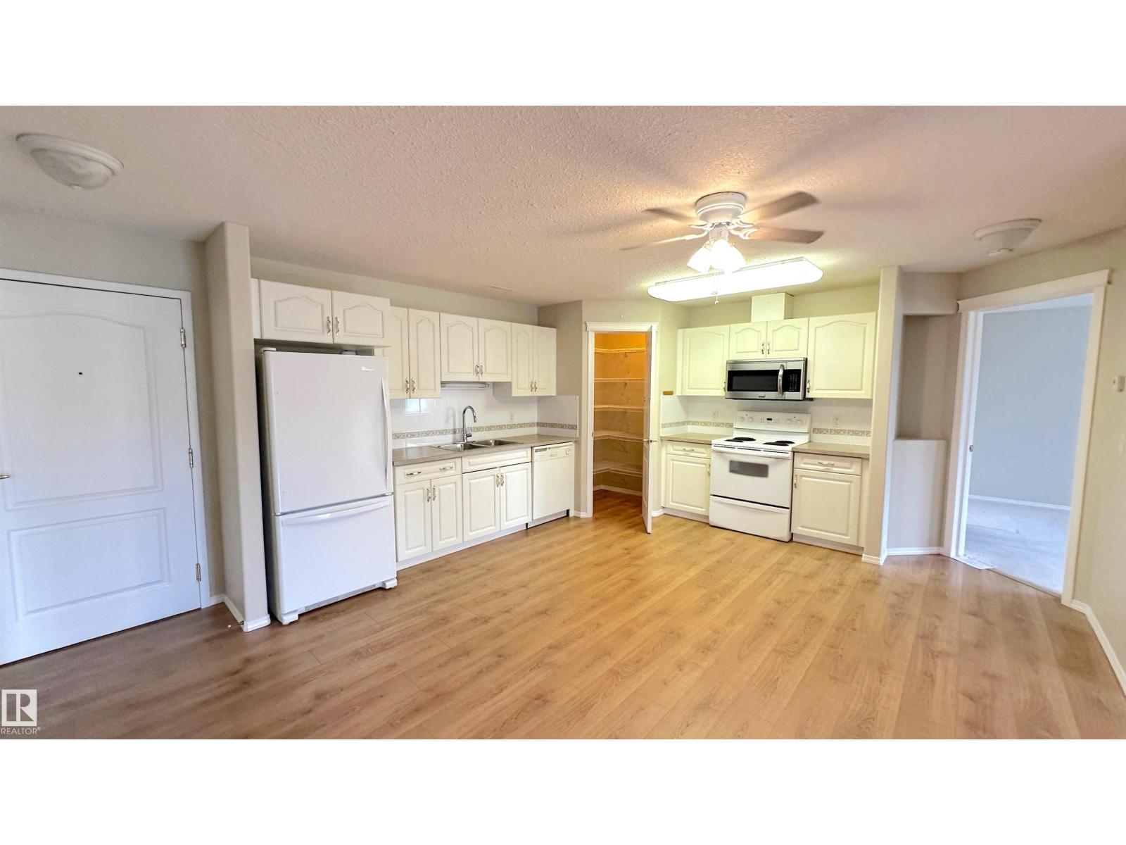 #218 237 YOUVILLE DR E NW