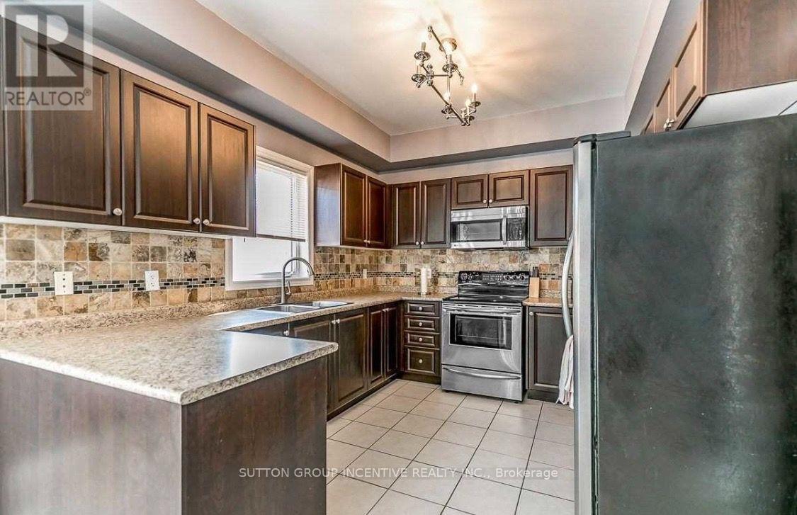 1305 PERNIEGIE CRESCENT