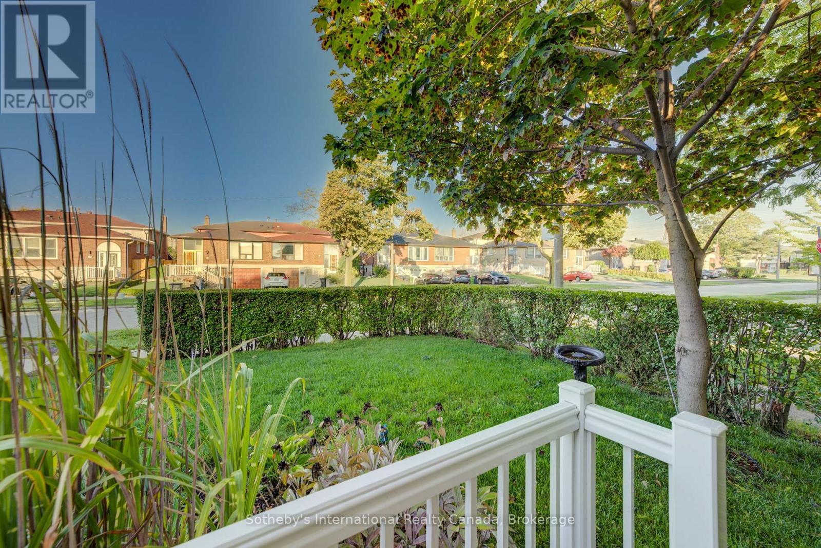 400 CHEROKEE BOULEVARD