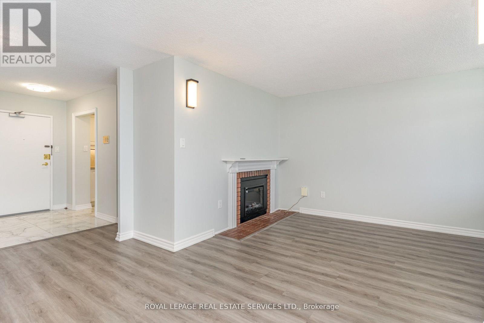 2905 - 3100 KIRWIN AVENUE