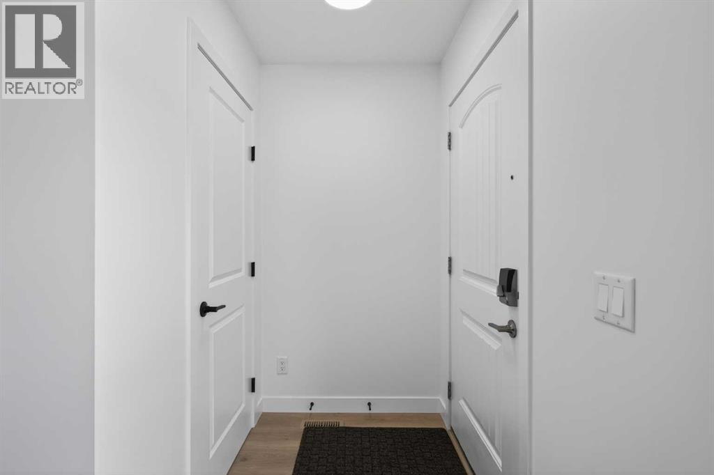 12 Heirloom Crescent SE