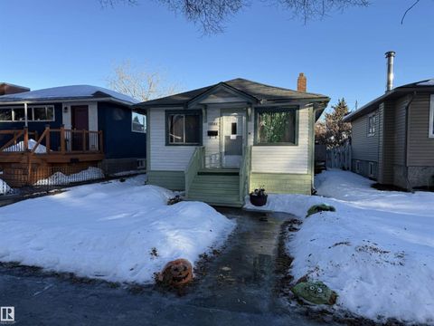 12321 89 ST NW Edmonton AB T5B3W8