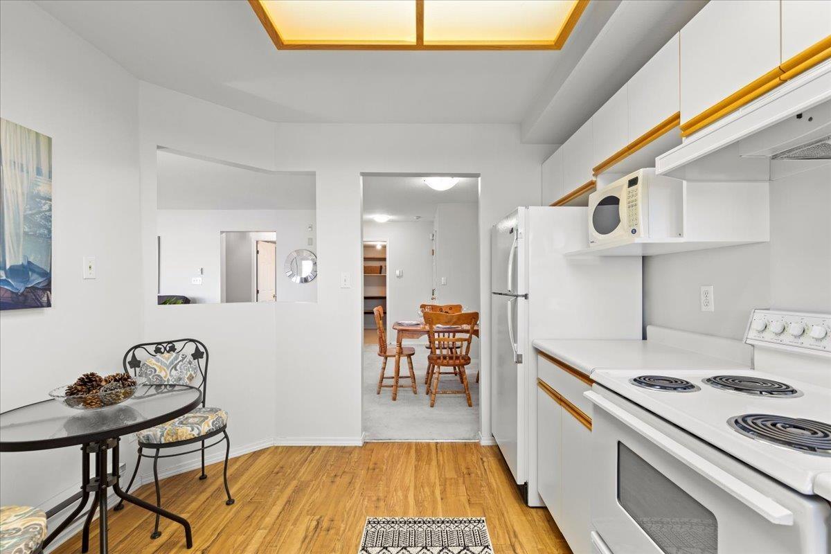 210 7651 AMBER DRIVE|Sardis West Vedder