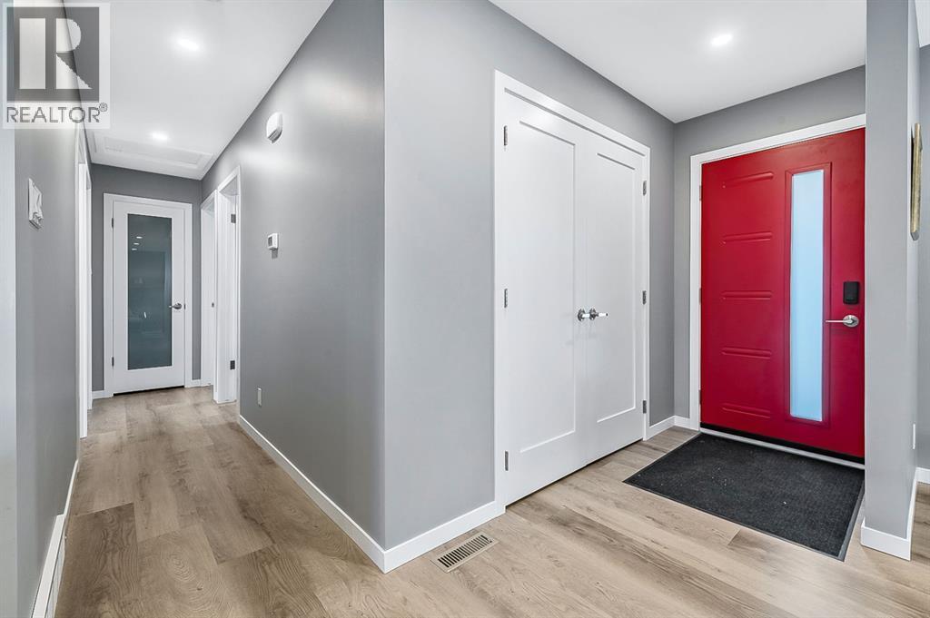 128 Queen Alexandra Close SE