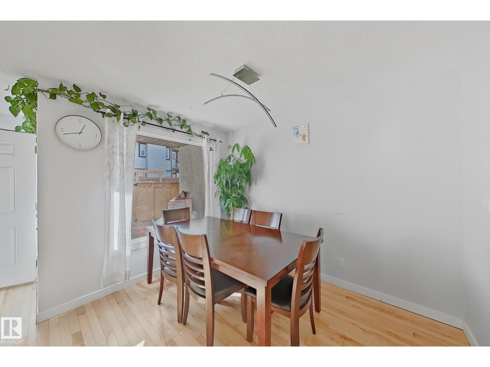 3605 30 AV NW