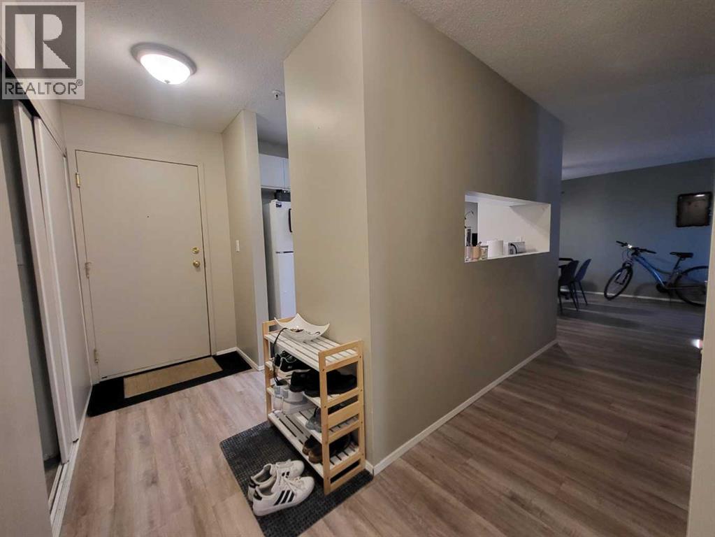 113, 485 Redcrow Boulevard W