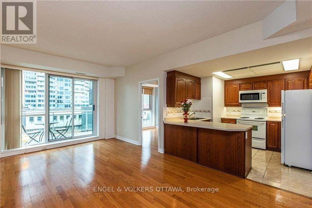 602 - 134 YORK STREET