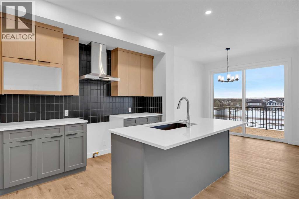 739 Langley Terrace SE