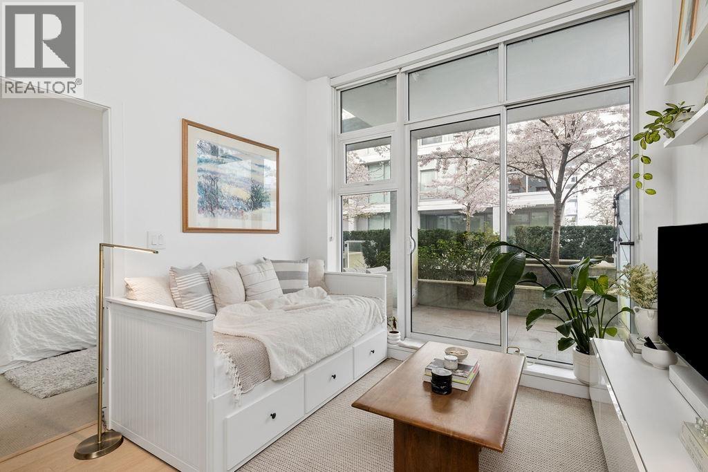 328 2220 KINGSWAY STREET