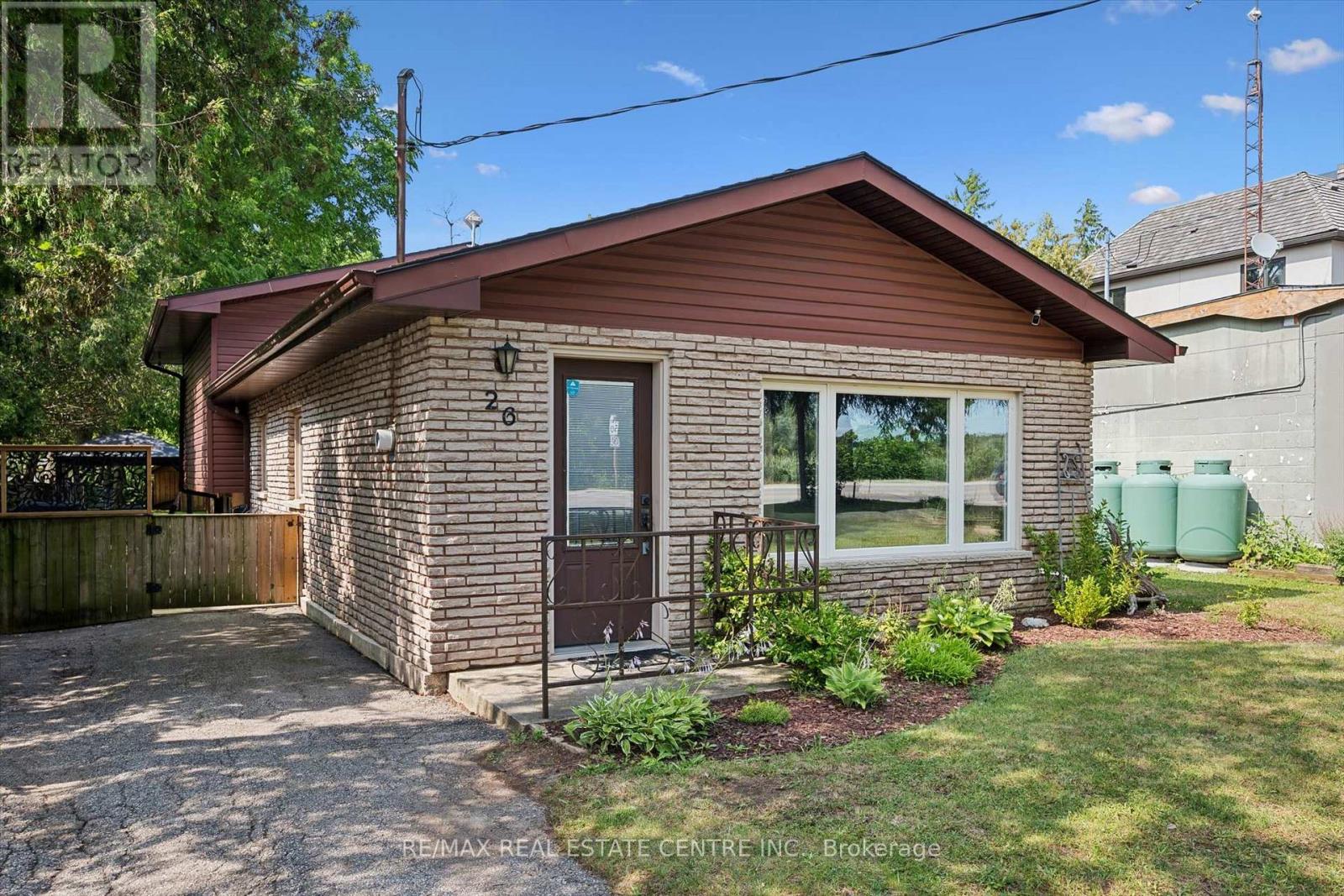 26 LAKE ROAD