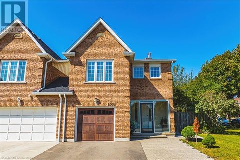 5008 WILLOWOOD Drive Mississauga ON L5R3R5