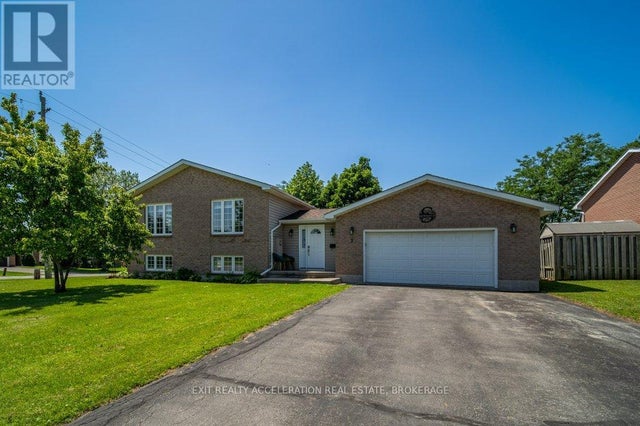 2 ANGUS DRIVE