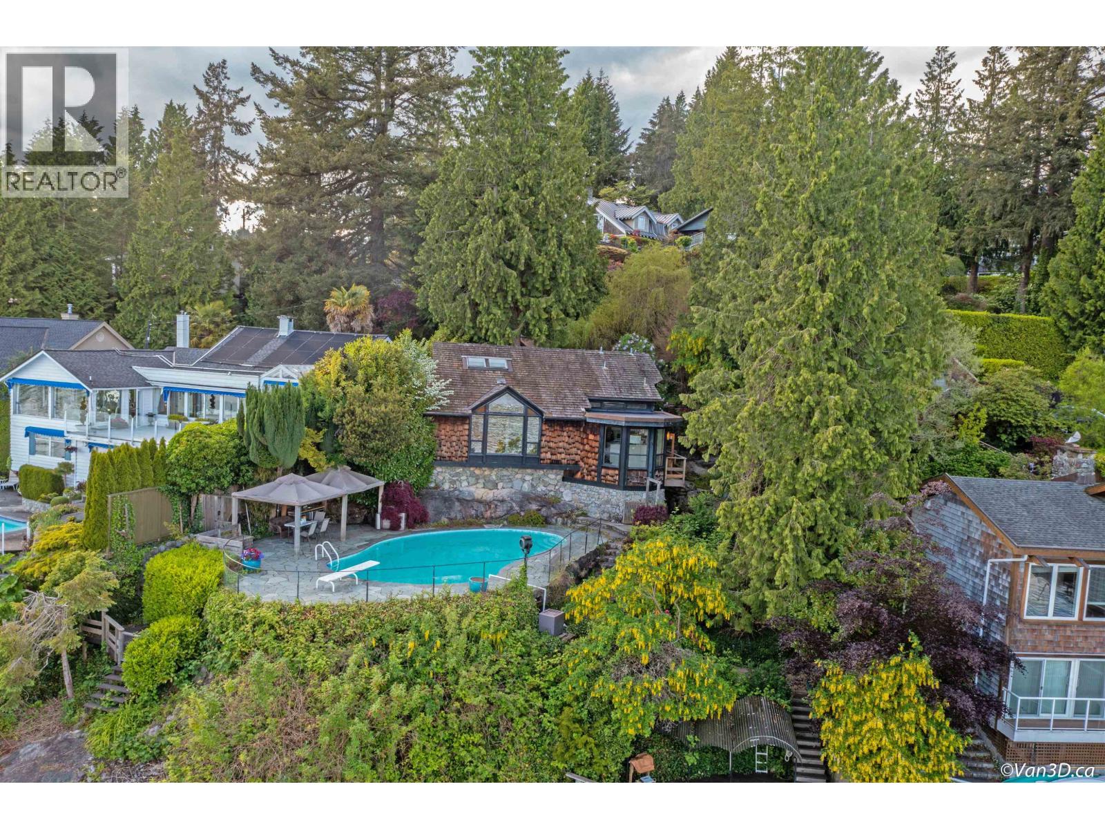 4541 STONEHAVEN AVENUE