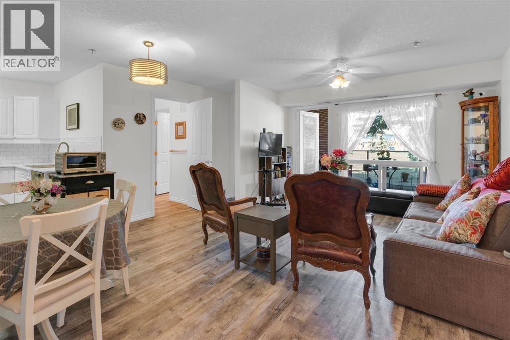 1114, 1818 Simcoe Boulevard SW