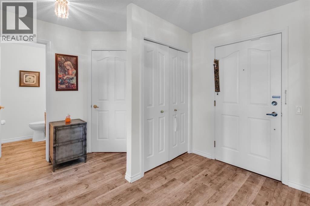 1114, 1818 Simcoe Boulevard SW