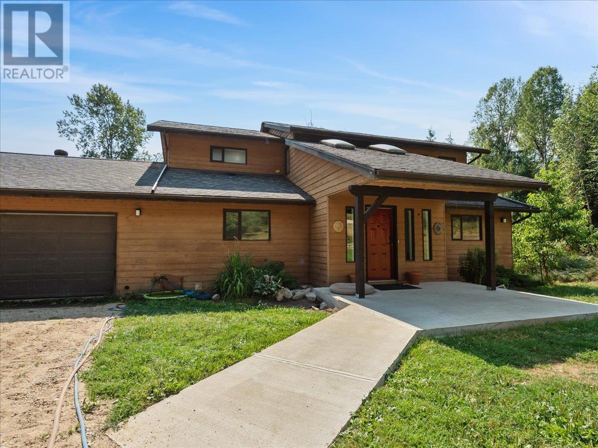 6172 SLOCAN RIVER Road