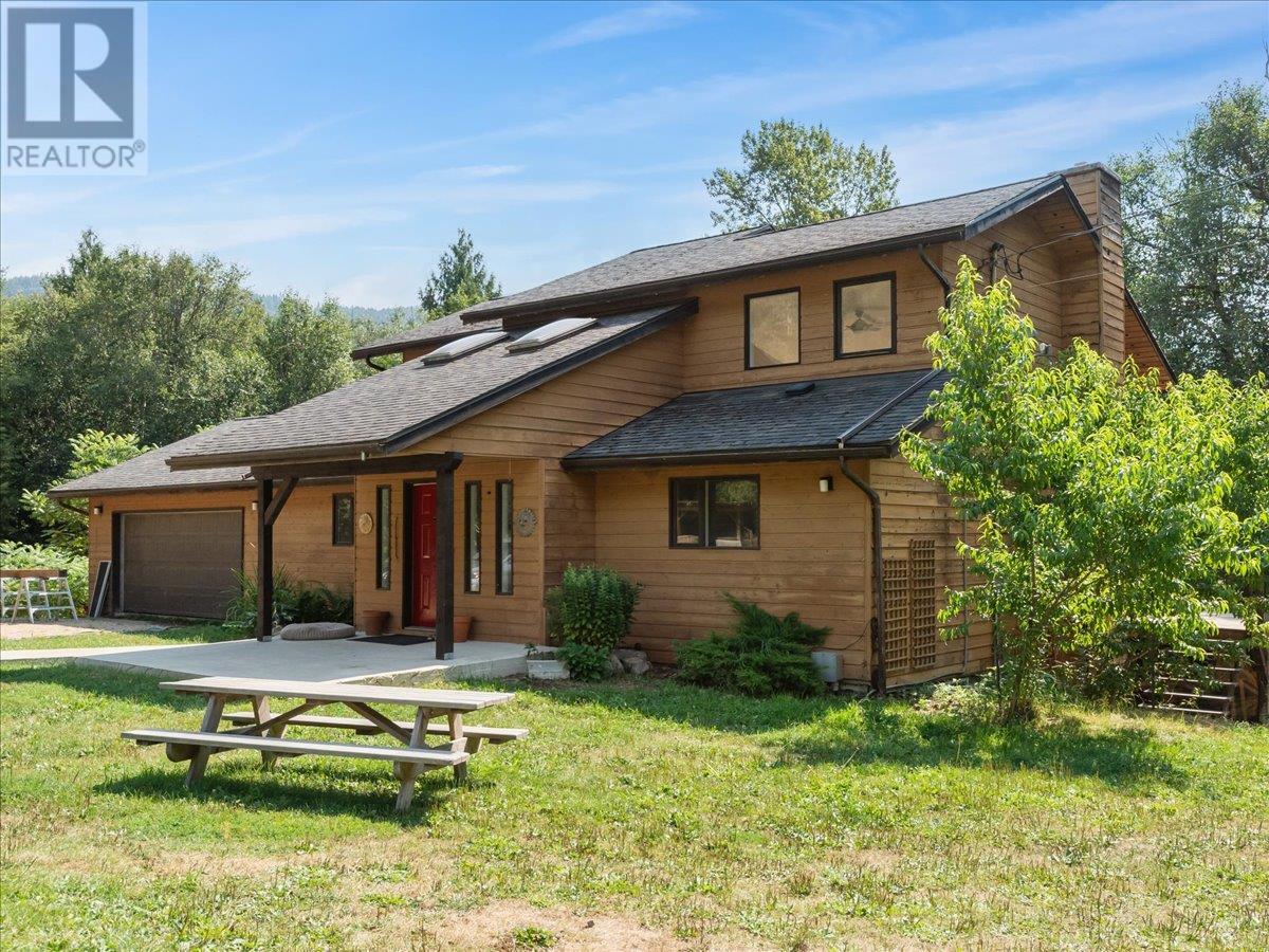 6172 SLOCAN RIVER Road