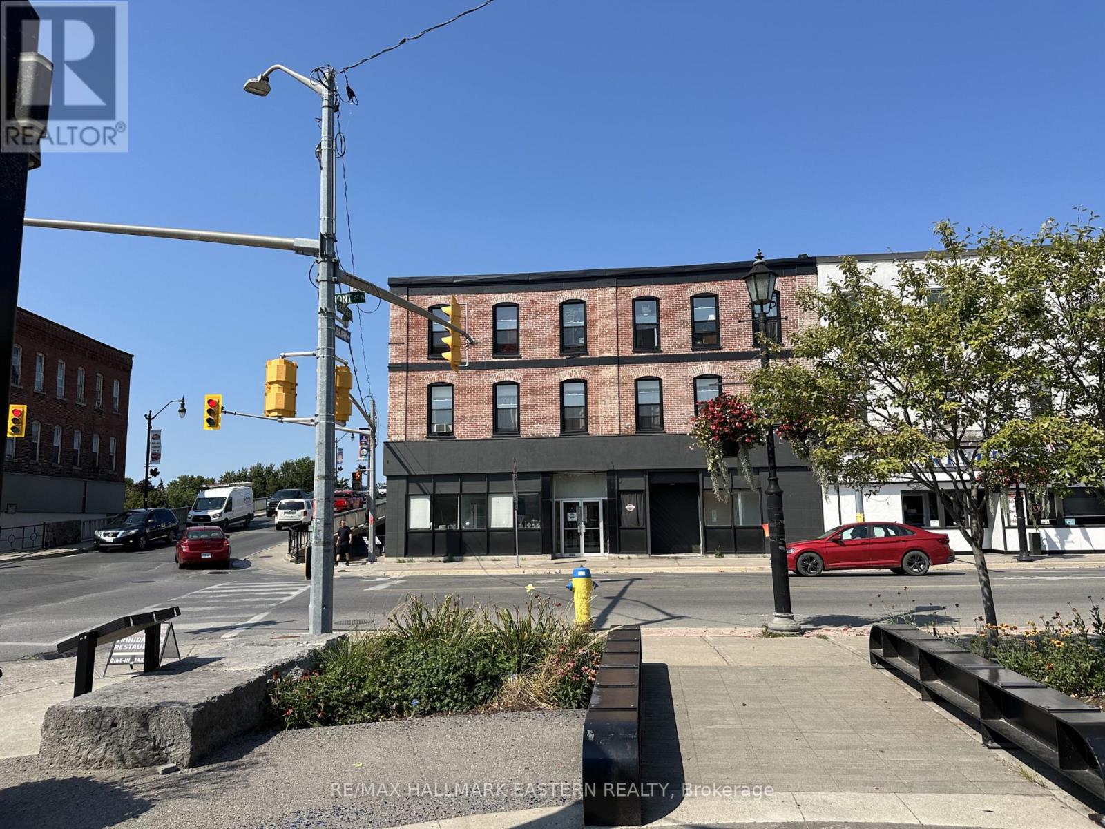 A - 2 FRONT STREET N