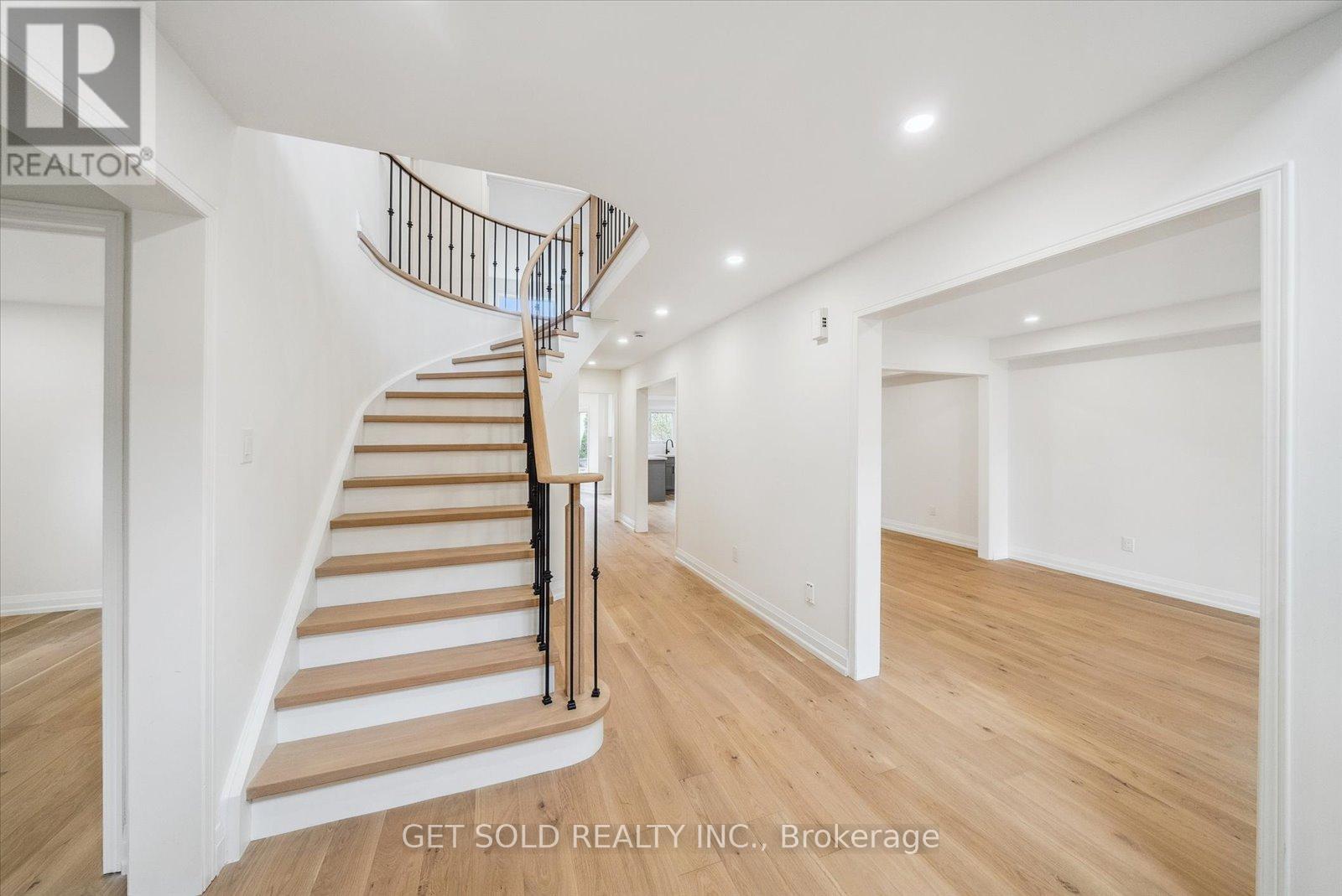 27 EDENBRIDGE DRIVE