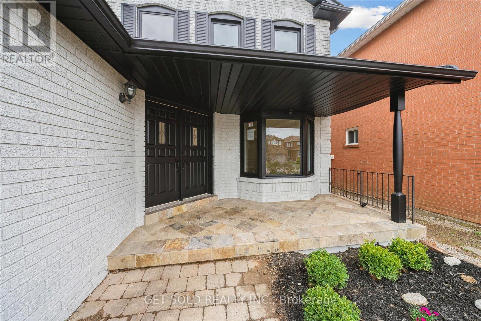 27 EDENBRIDGE DRIVE
